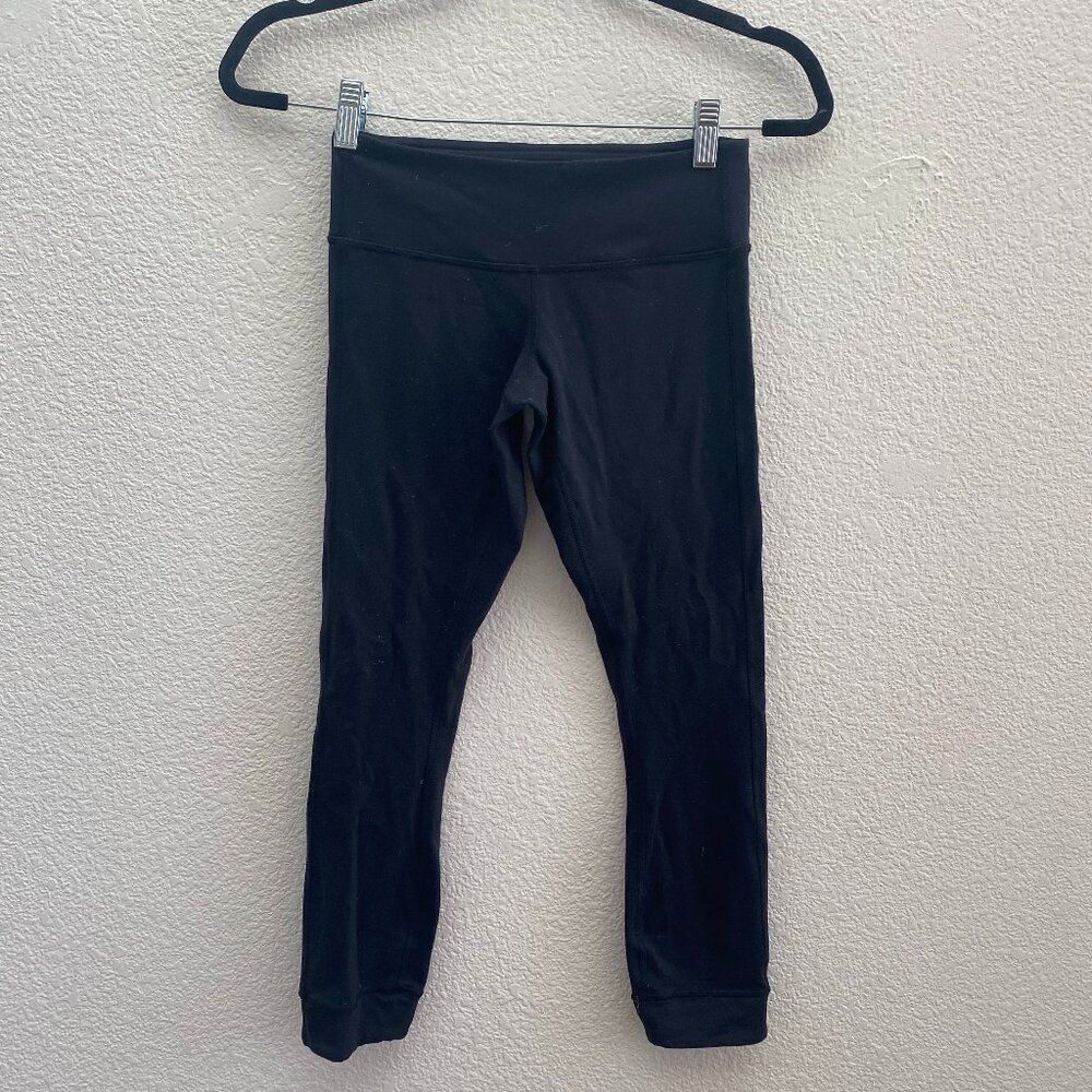 Lululemon Groove Crop Pants Leggings Black Low Rise 4 / 24 Inch Inseam LW6988S